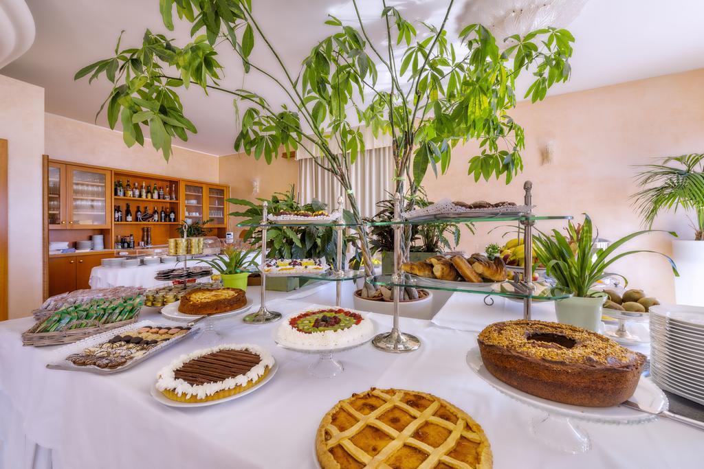 Astura Palace Hotel Nettuno Esterno foto