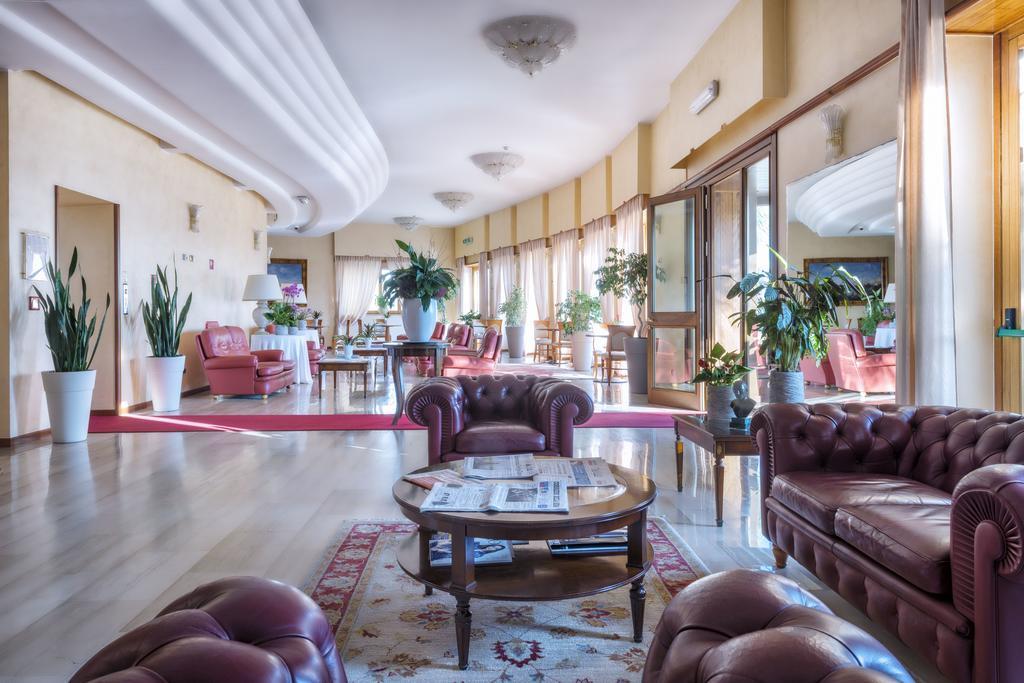 Astura Palace Hotel Nettuno Esterno foto