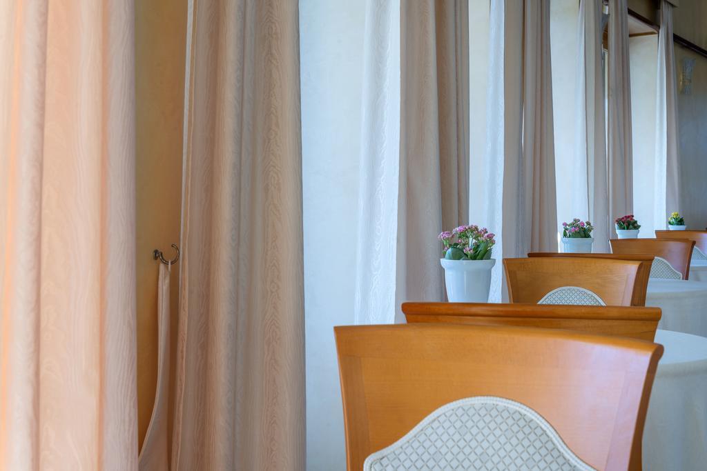 Astura Palace Hotel Nettuno Esterno foto