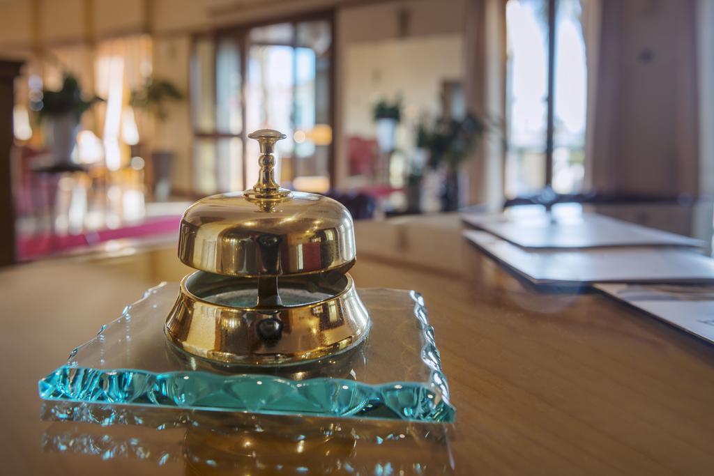 Astura Palace Hotel Nettuno Esterno foto
