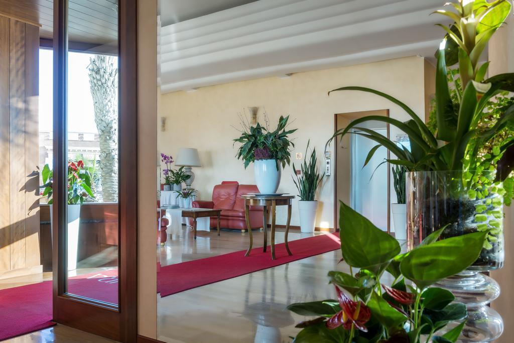 Astura Palace Hotel Nettuno Esterno foto