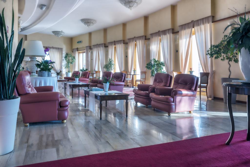 Astura Palace Hotel Nettuno Esterno foto