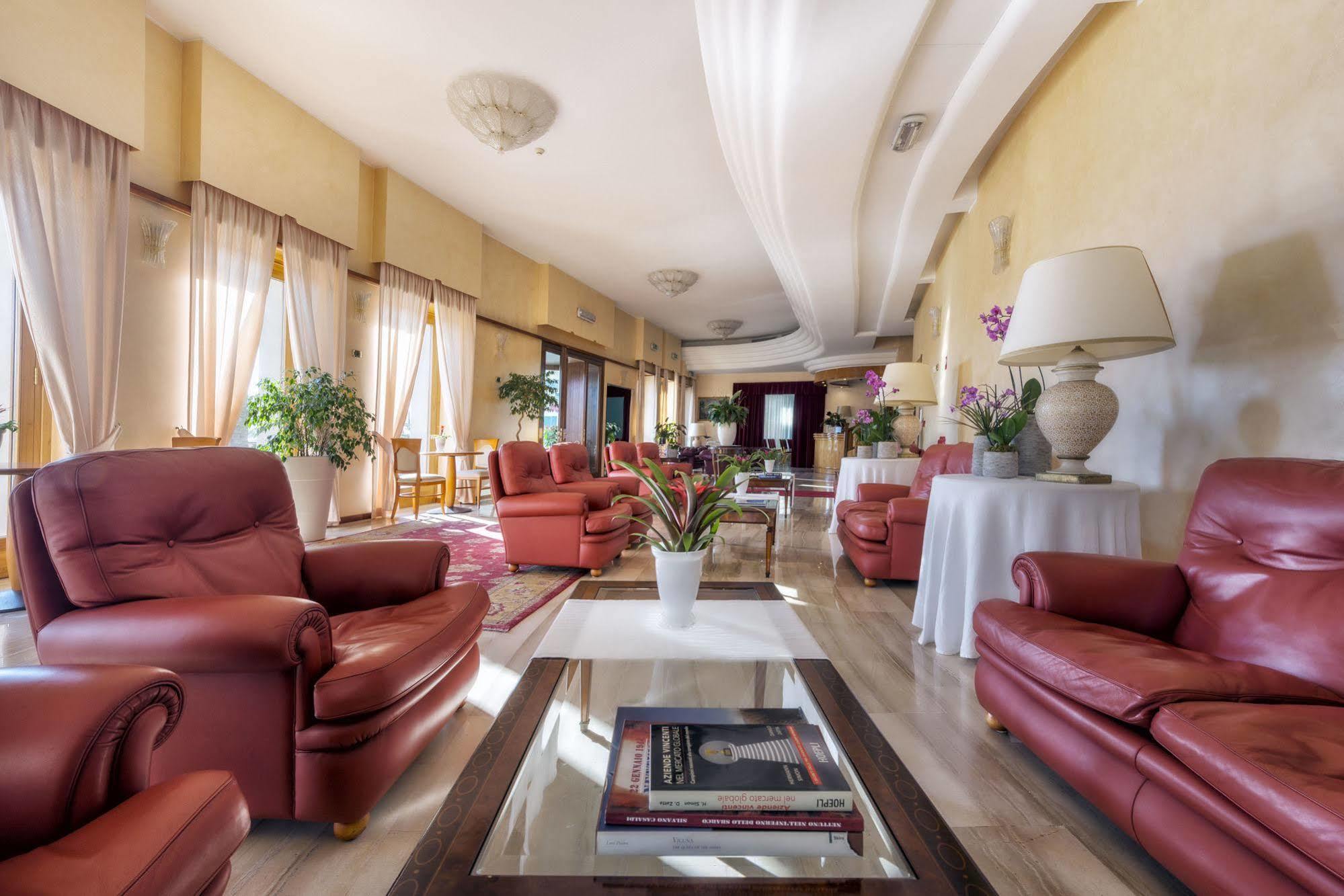 Astura Palace Hotel Nettuno Esterno foto