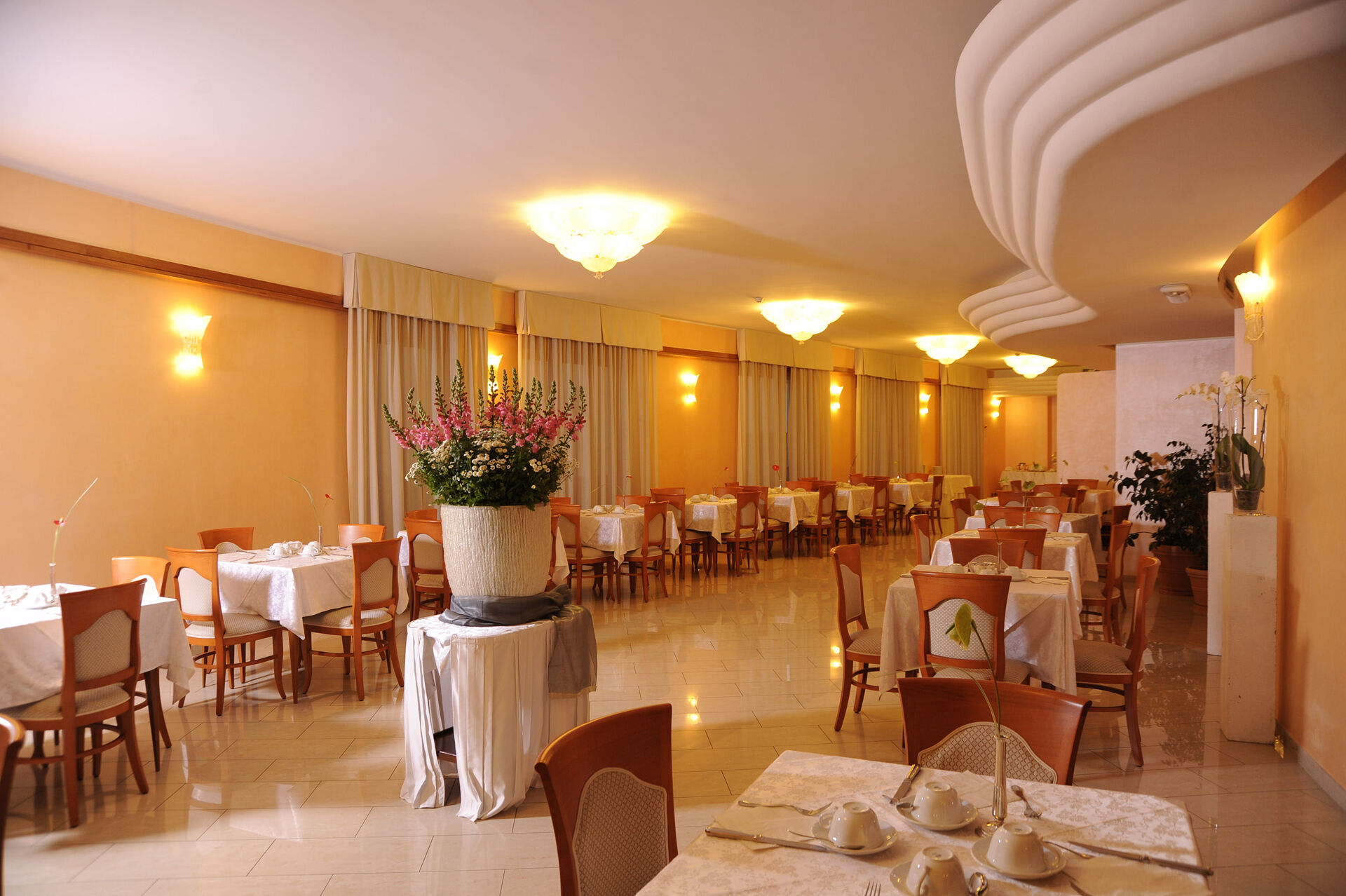 Astura Palace Hotel Nettuno Esterno foto